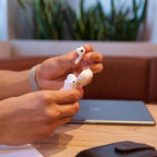 Air 31 TWS. Clear Style. Pure Sound. Feel the Bass. Pure Sound